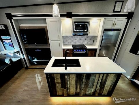 2021 Forest River Wildcat 336RLS RV Photo 2