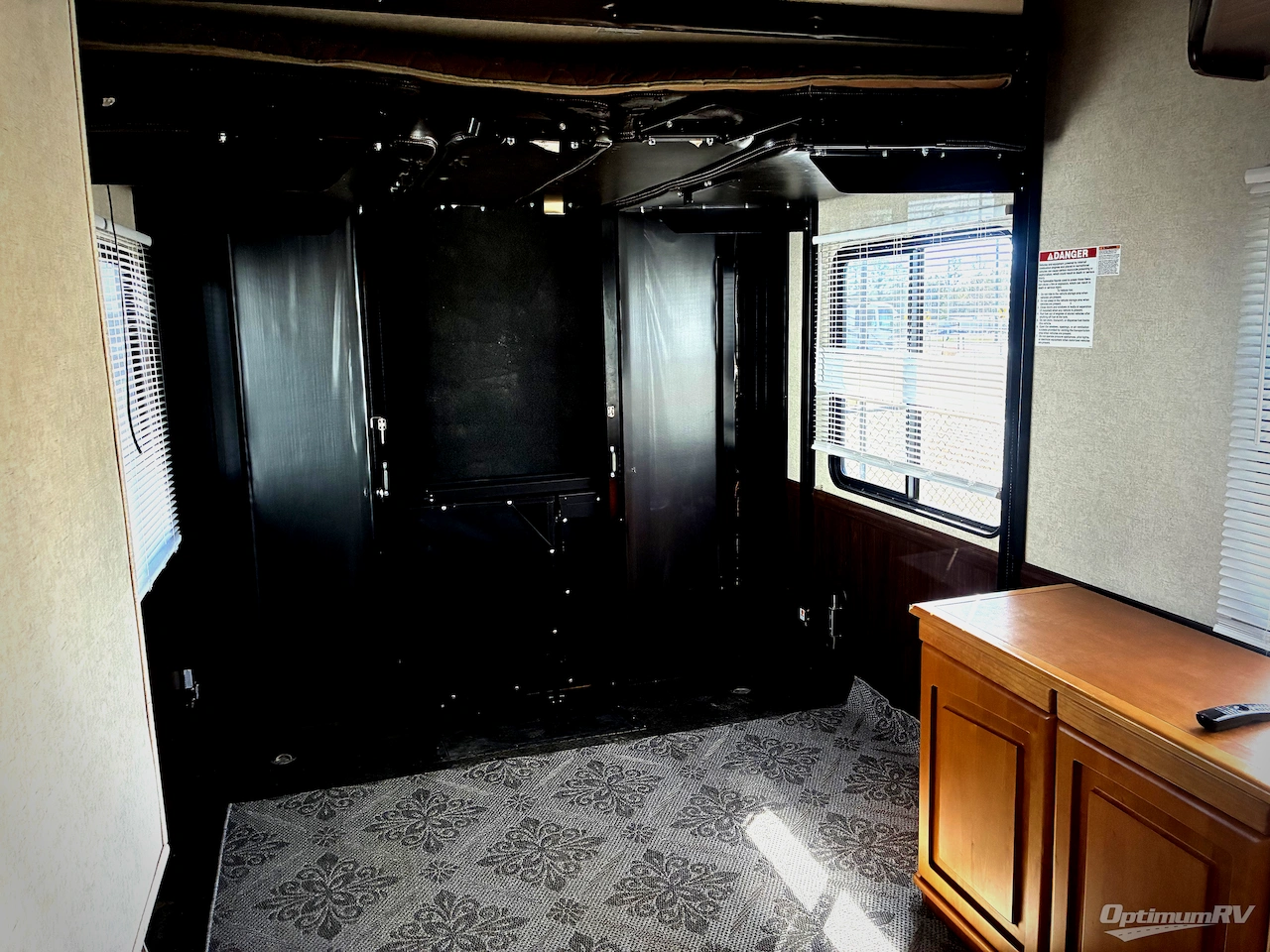 2017 Heartland Cyclone 4250 Photo 14