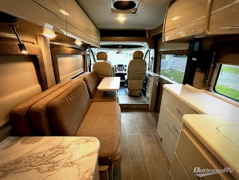 2022 Thor Tellaro 20K RV Photo 2