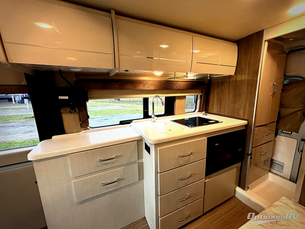 2022 Thor Tellaro 20K Photo 6