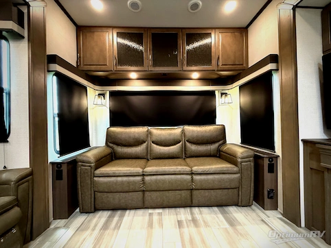 2023 Grand Design Solitude S-Class 2930RL RV Photo 3