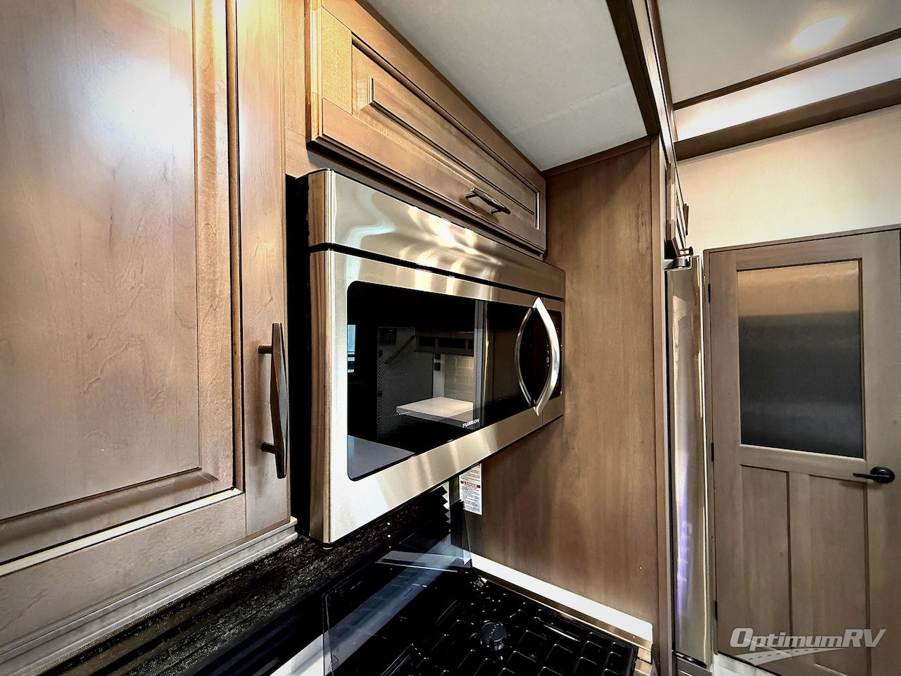 2023 Grand Design Solitude S-Class 2930RL Photo 21