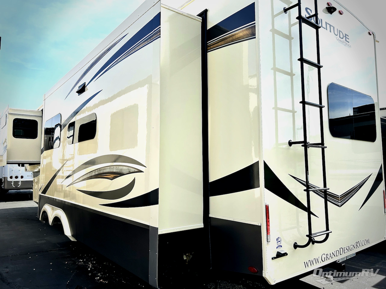 2021 Grand Design Solitude 345GK Photo 3