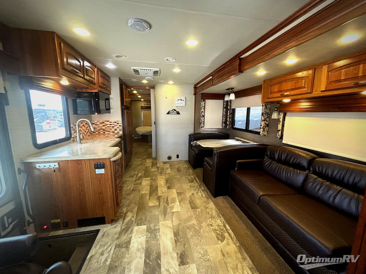 2017 Jayco Seneca 37FS Photo 4