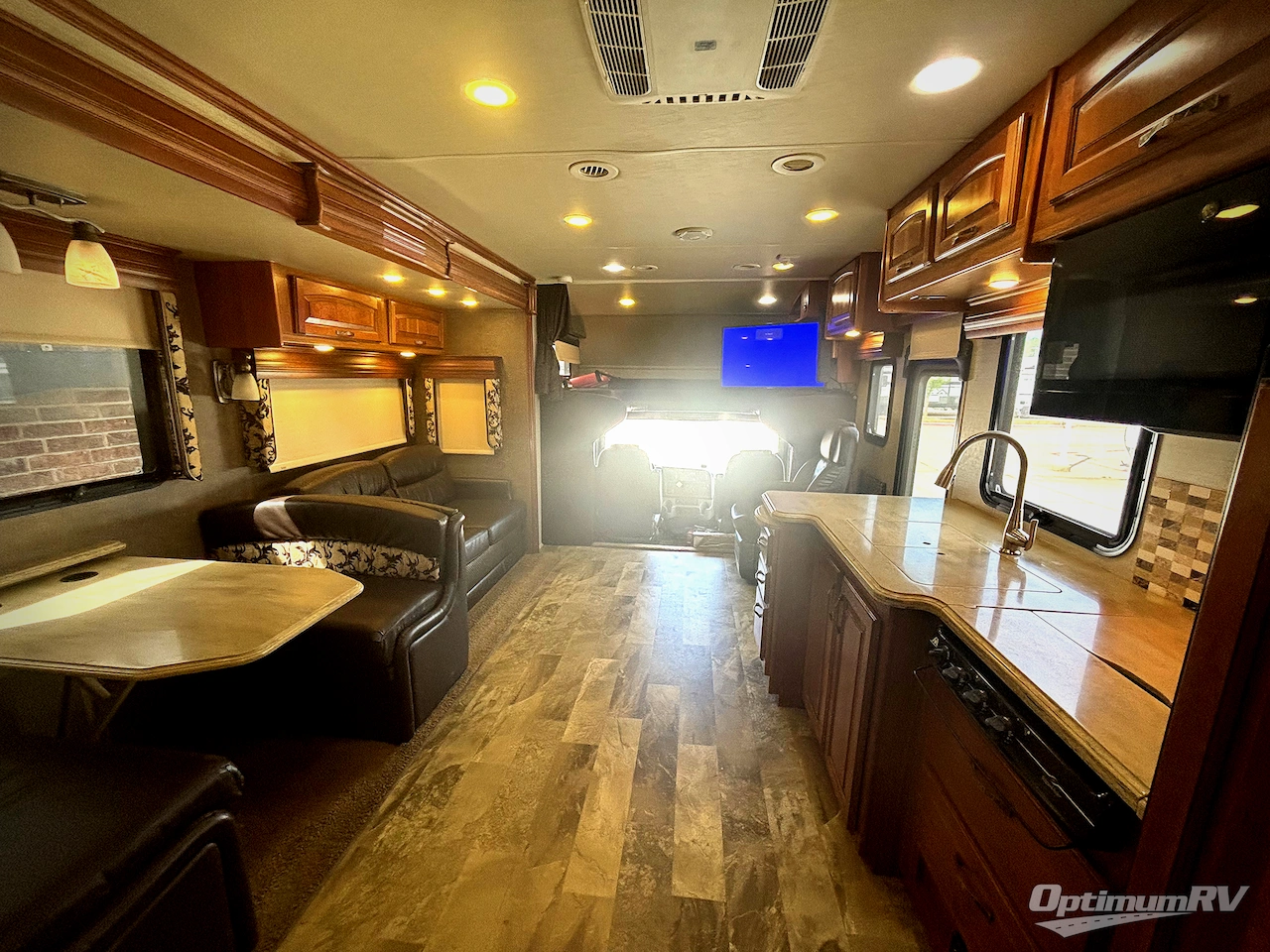 2017 Jayco Seneca 37FS Photo 5