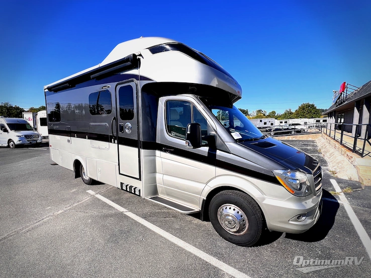 2019 Tiffin Wayfarer 24BW RV Photo 1