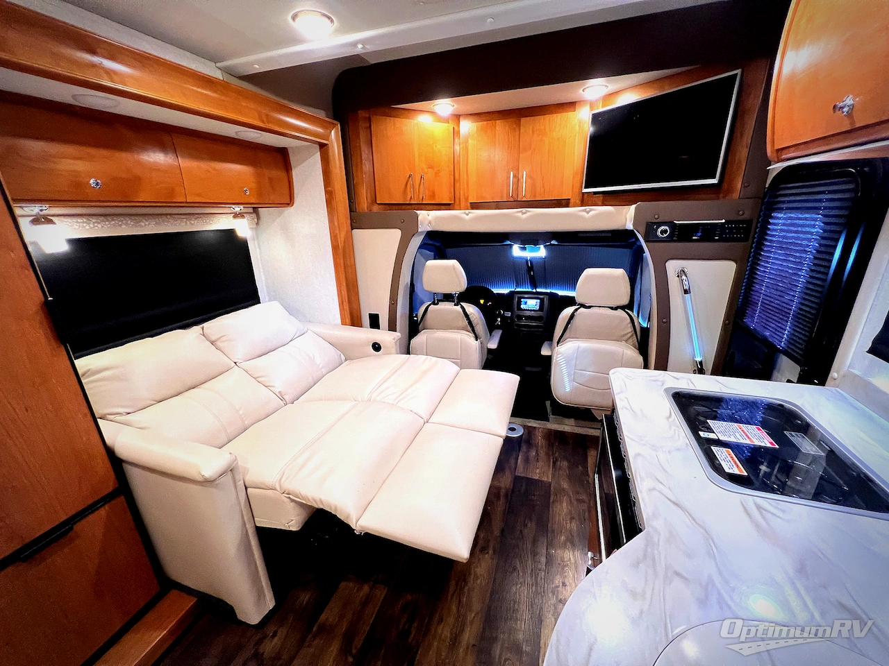 2019 Tiffin Wayfarer 24BW Photo 12