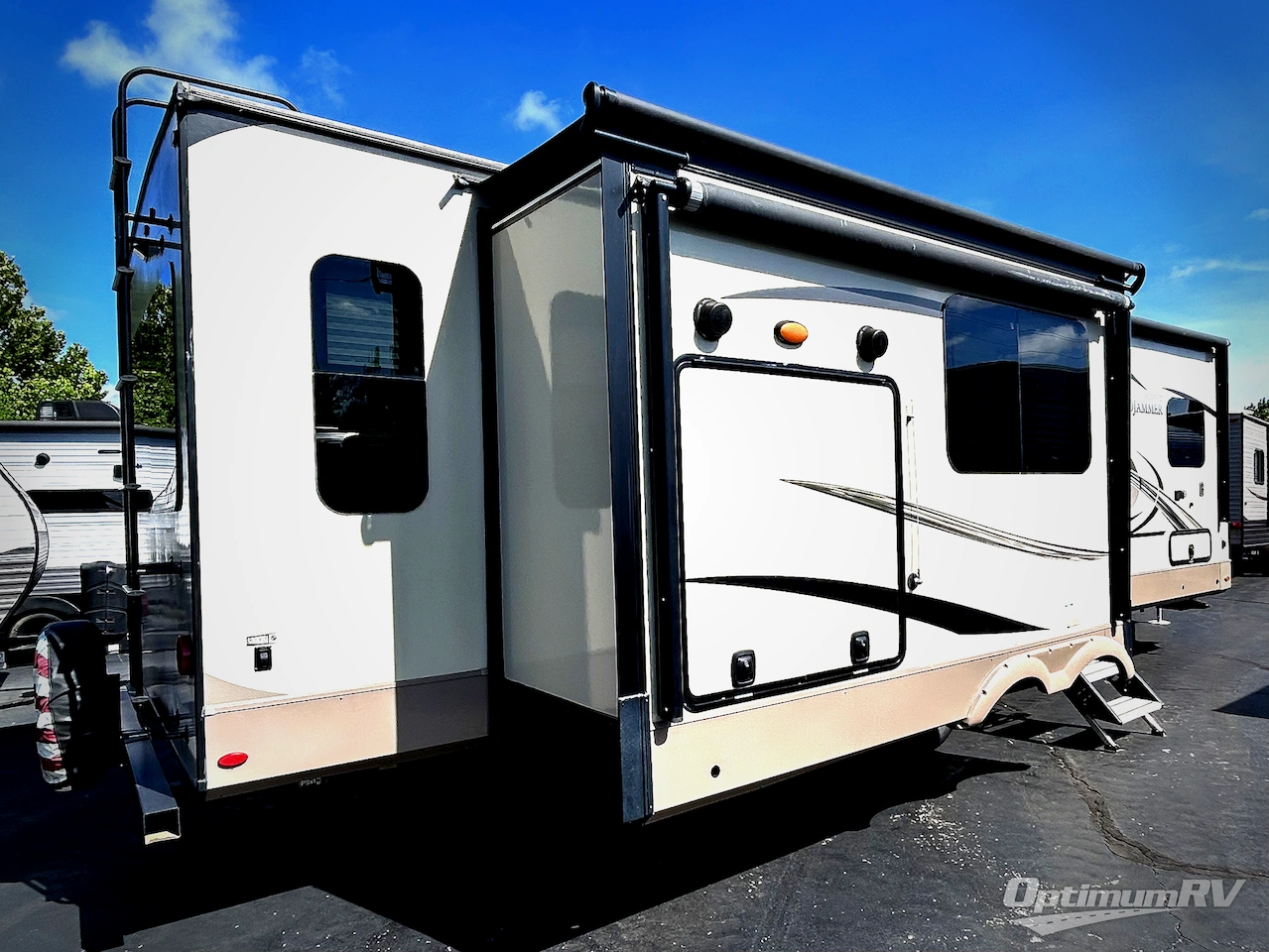 2019 Forest River Rockwood Windjammer 3029V Photo 2