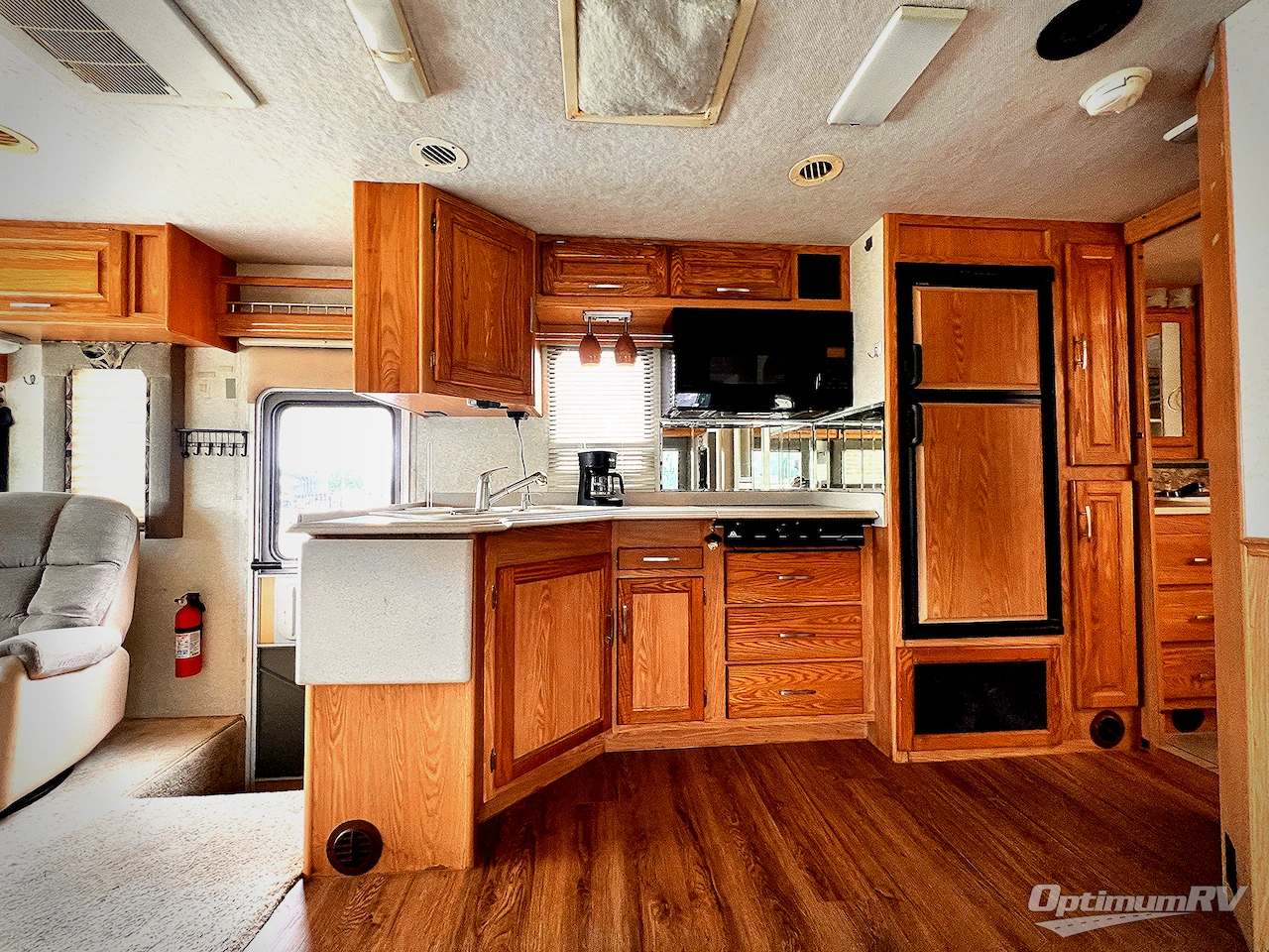 2004 National RV Sea Breeze 1341 Photo 8