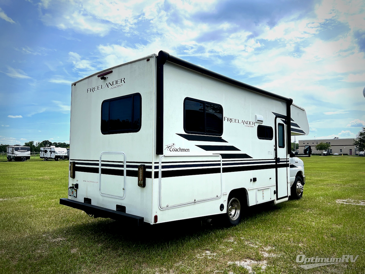 2021 Coachmen Freelander 21QB  Ford 350 Photo 3