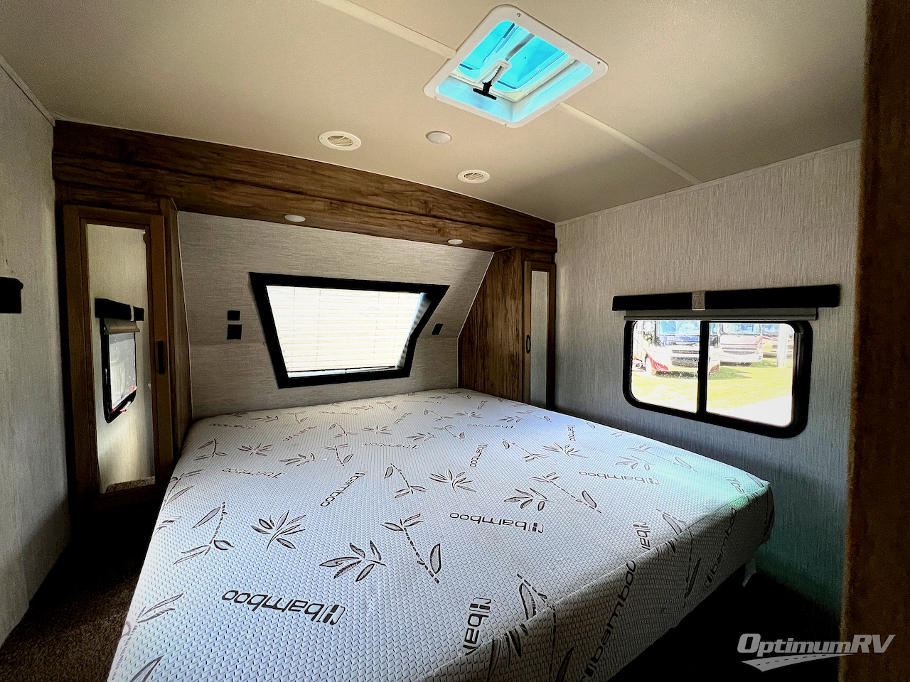 2022 Palomino SolAire Ultra Lite 294DBHS Photo 18