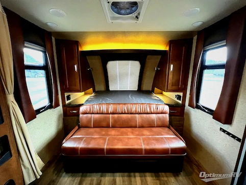 2020 Lance Lance Travel Trailers 1985 RV Photo 2