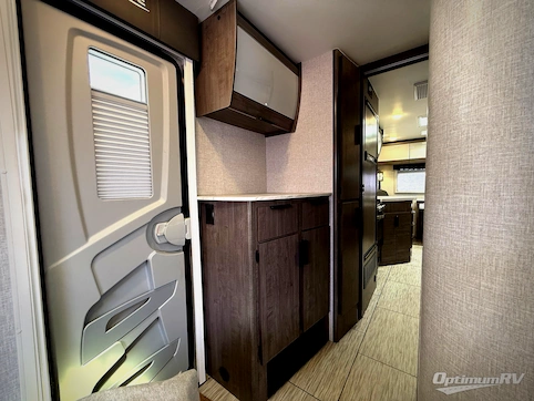 2023 Lance Lance Travel Trailers 2375 RV Photo 2