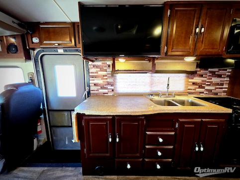 2017 Forest River Georgetown 3 Series 30X3 RV Photo 3