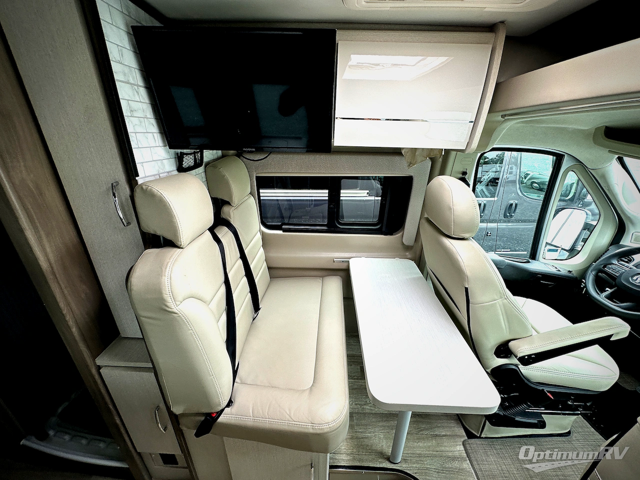 2024 Thor Tellaro 20A Photo 6