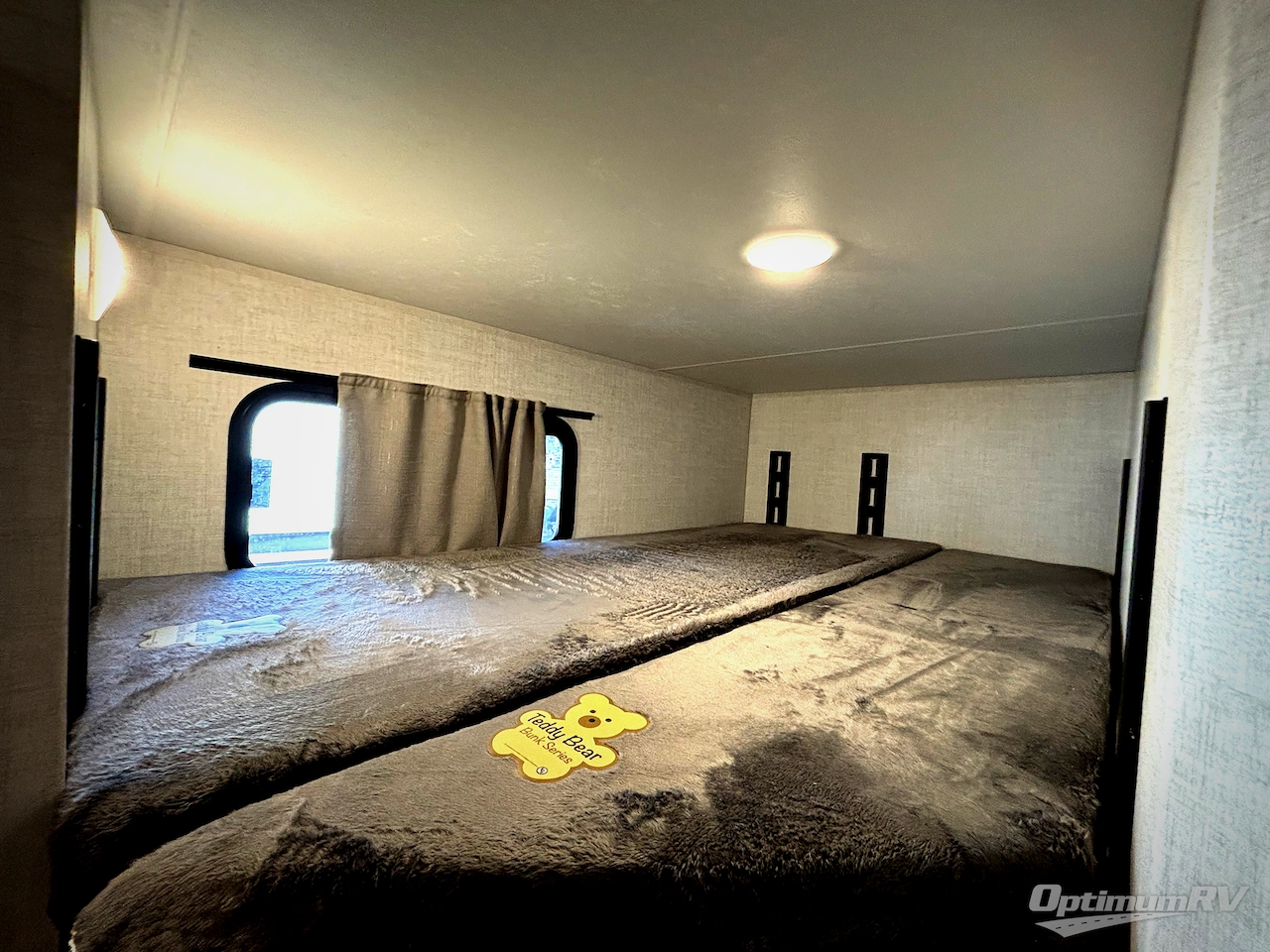 2026 Ember E-Series 19ETS Photo 11