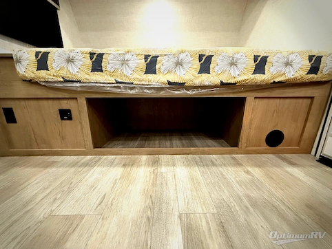 2026 Ember E-Series 19ETS RV Photo 2