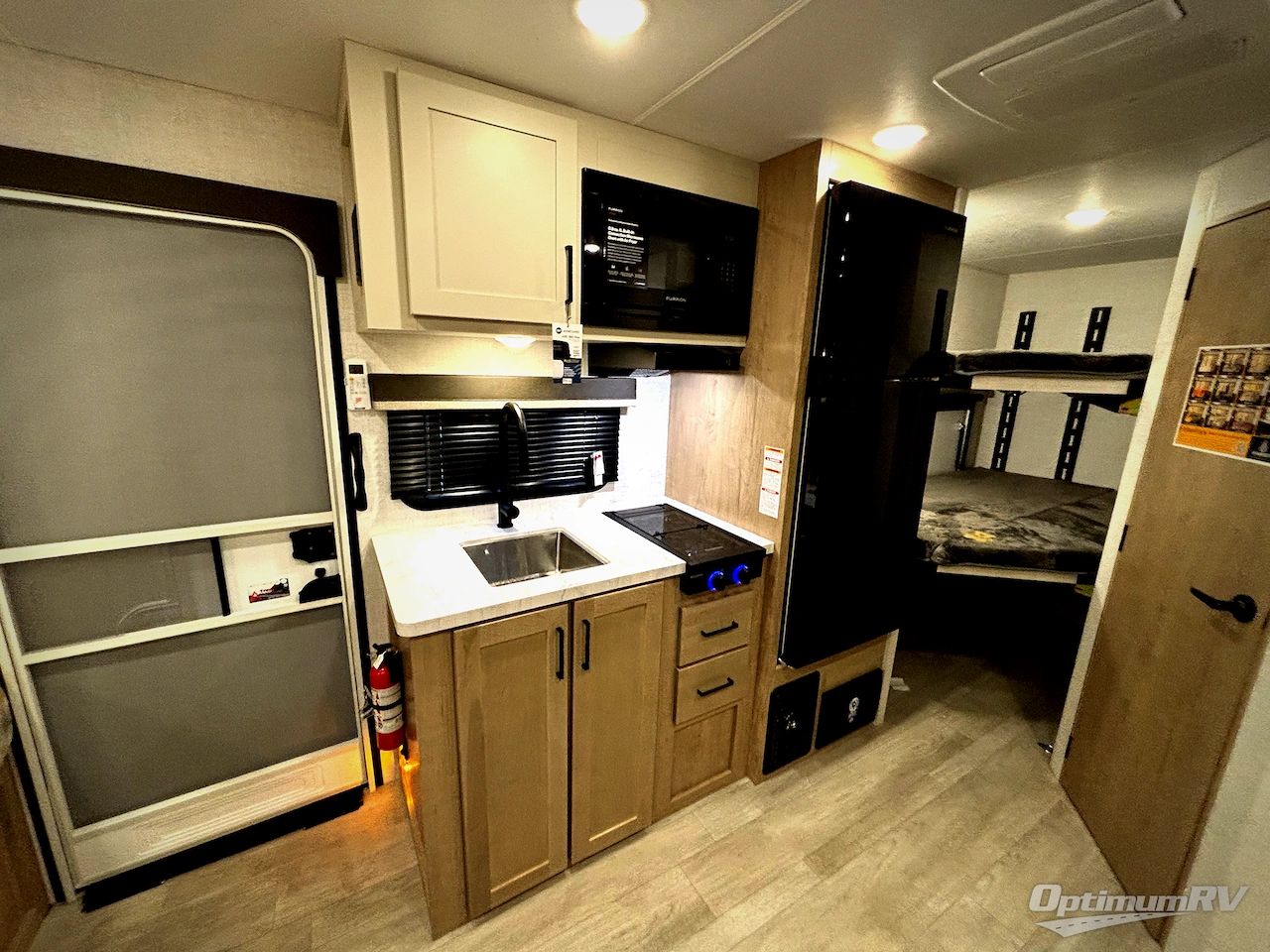 2026 Ember E-Series 19ETS Photo 7