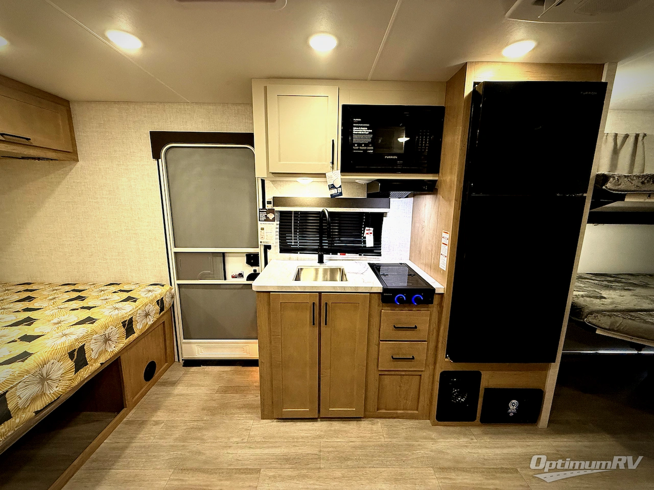 2026 Ember E-Series 19ETS Photo 9