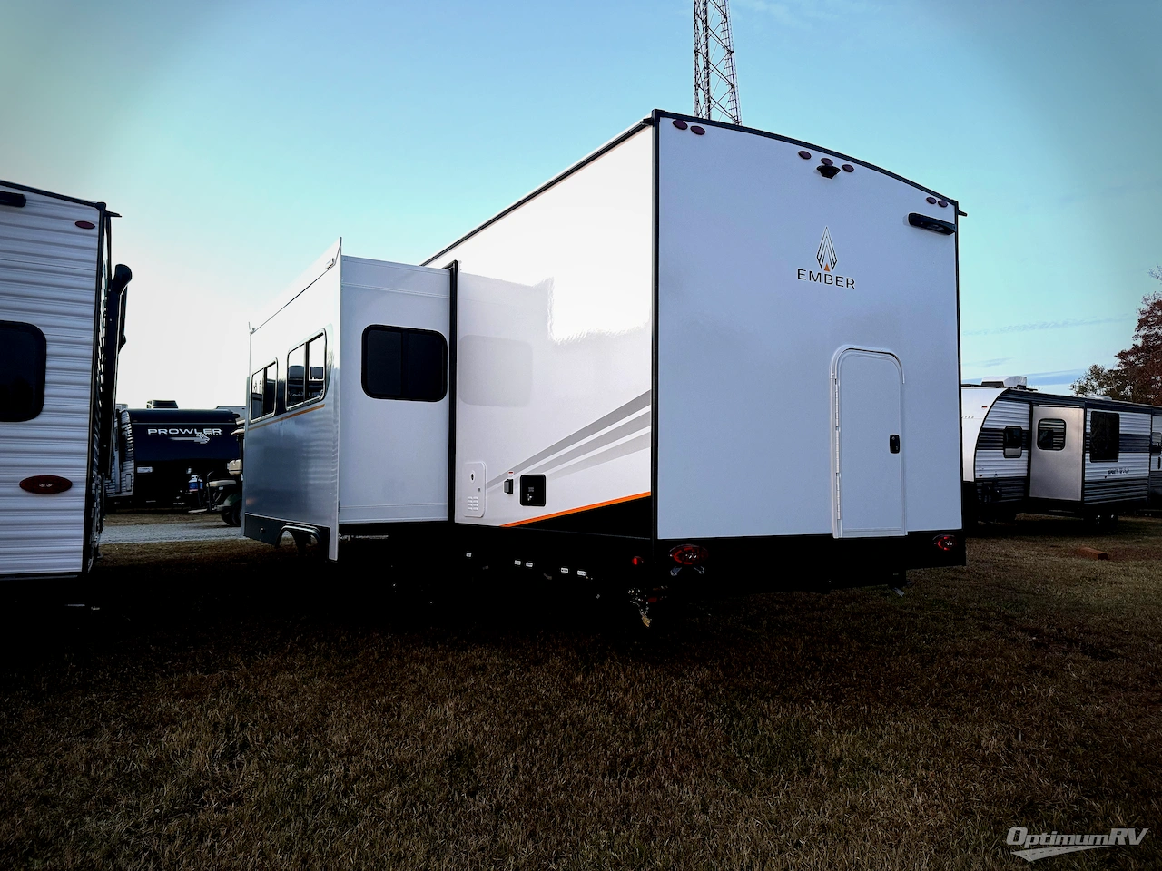 2026 Ember E-Series 26ETS Photo 3