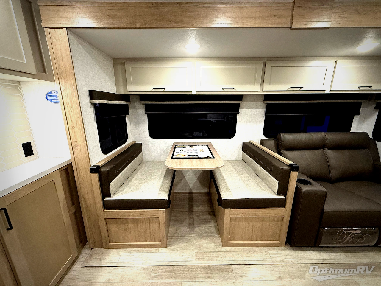 2026 Ember E-Series 26ETS Photo 7