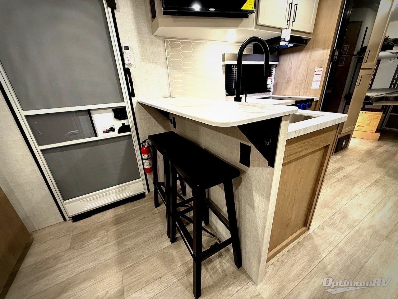 2026 Ember E-Series 26ETS Photo 10