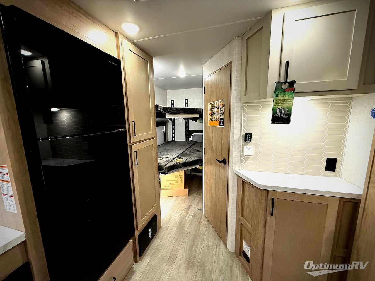 2026 Ember E-Series 26ETS Photo 14