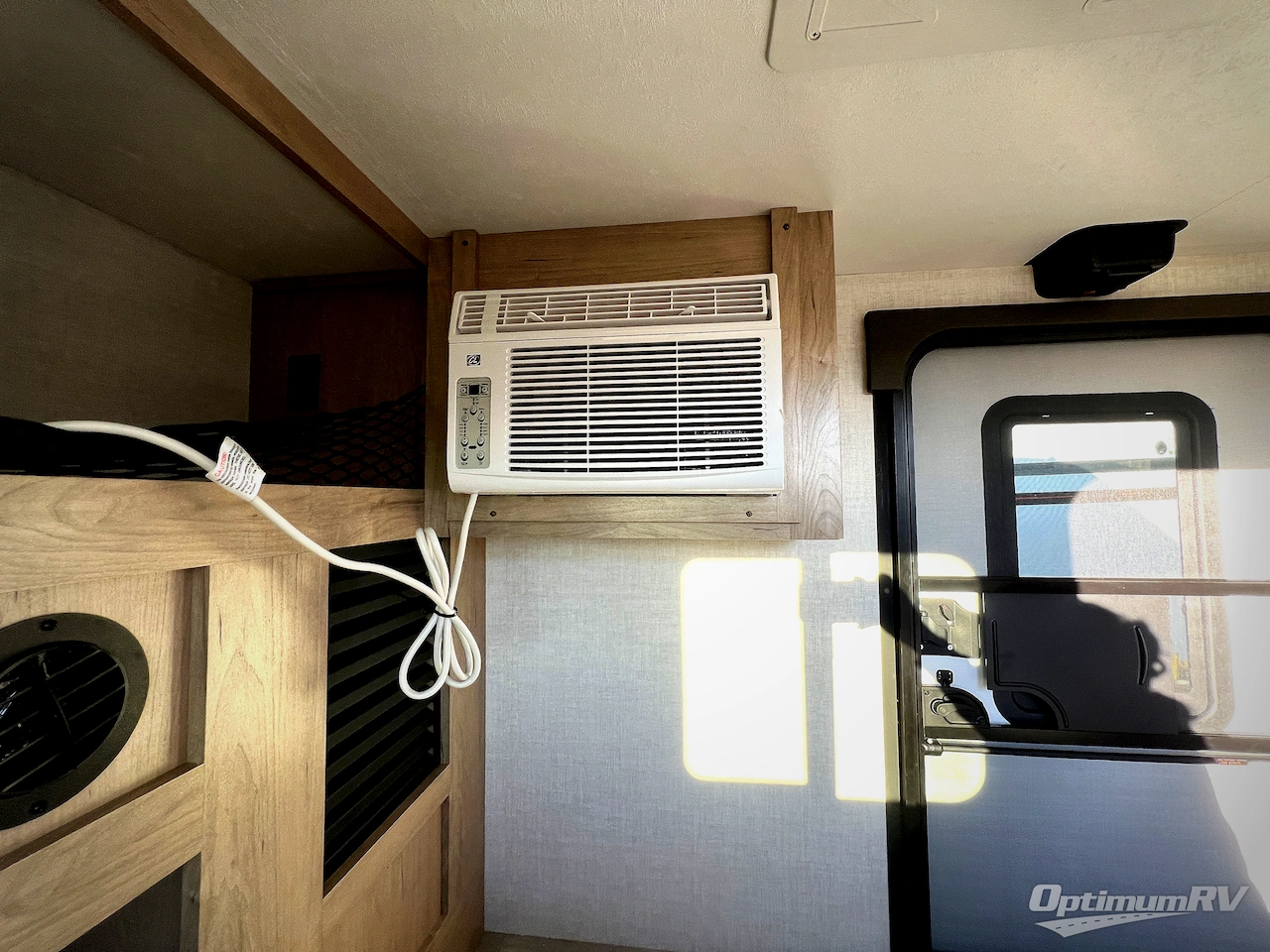 2026 Ember E-Series 12RK Photo 16