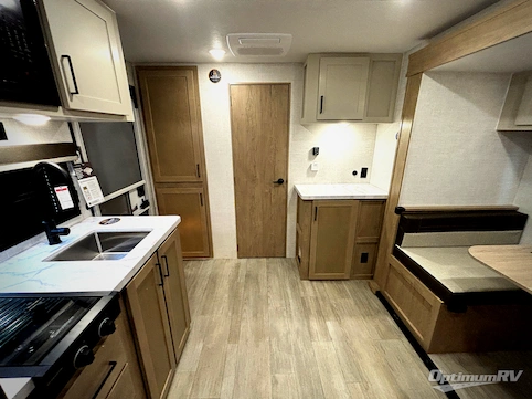 2026 Ember E-Series 18RBE RV Photo 2