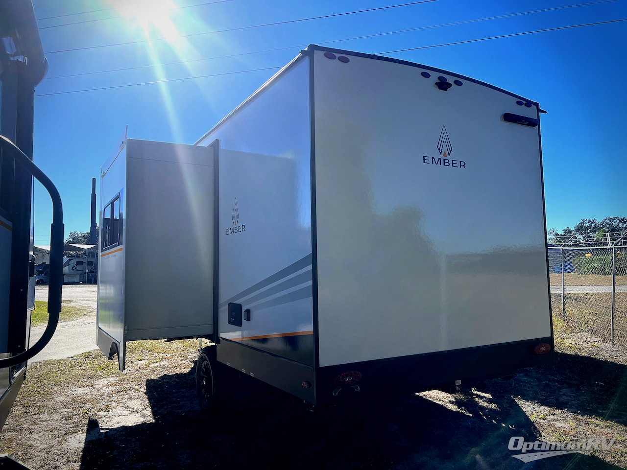 2026 Ember E-Series 18RBE Photo 2