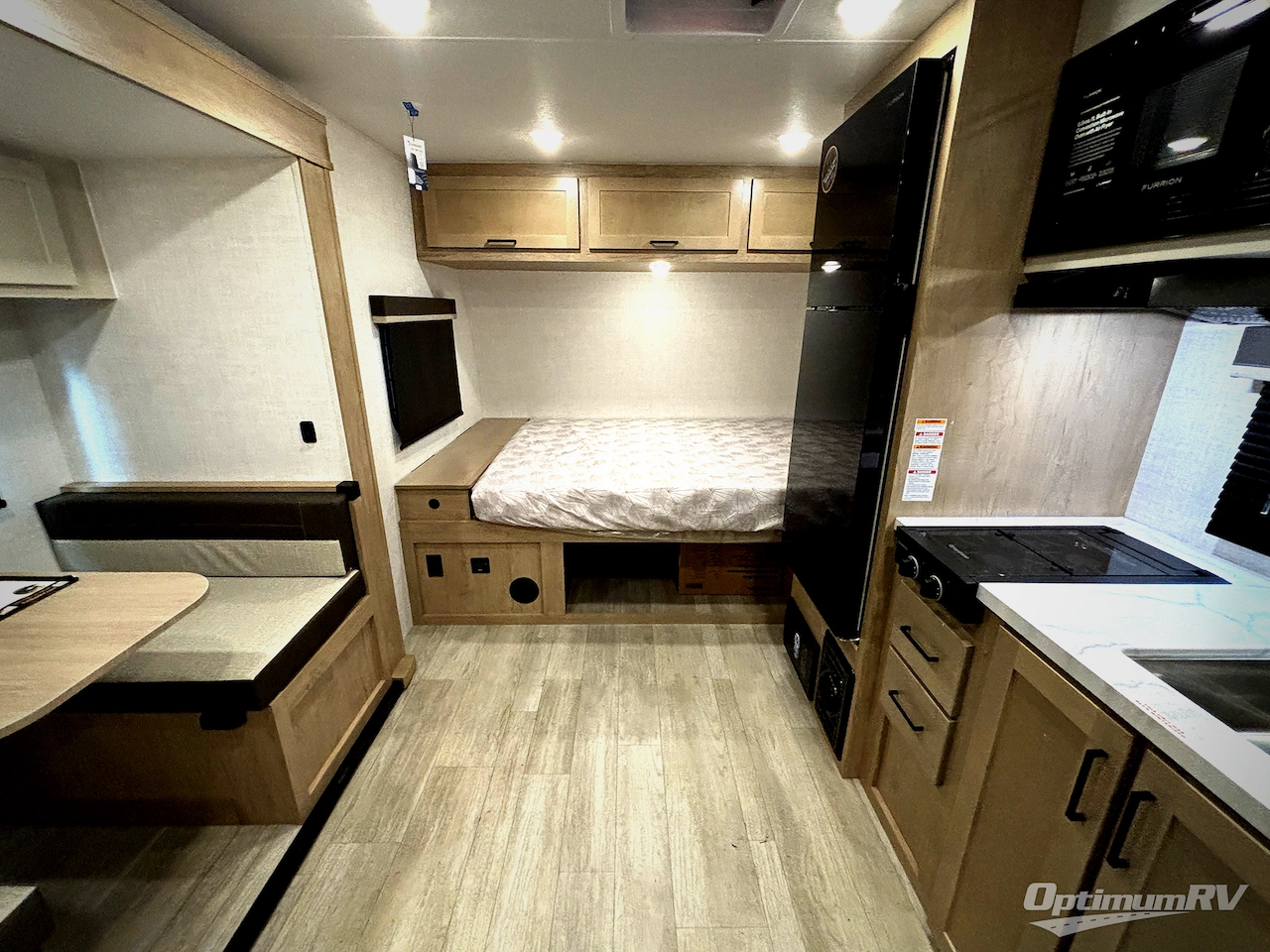 2026 Ember E-Series 18RBE Photo 5