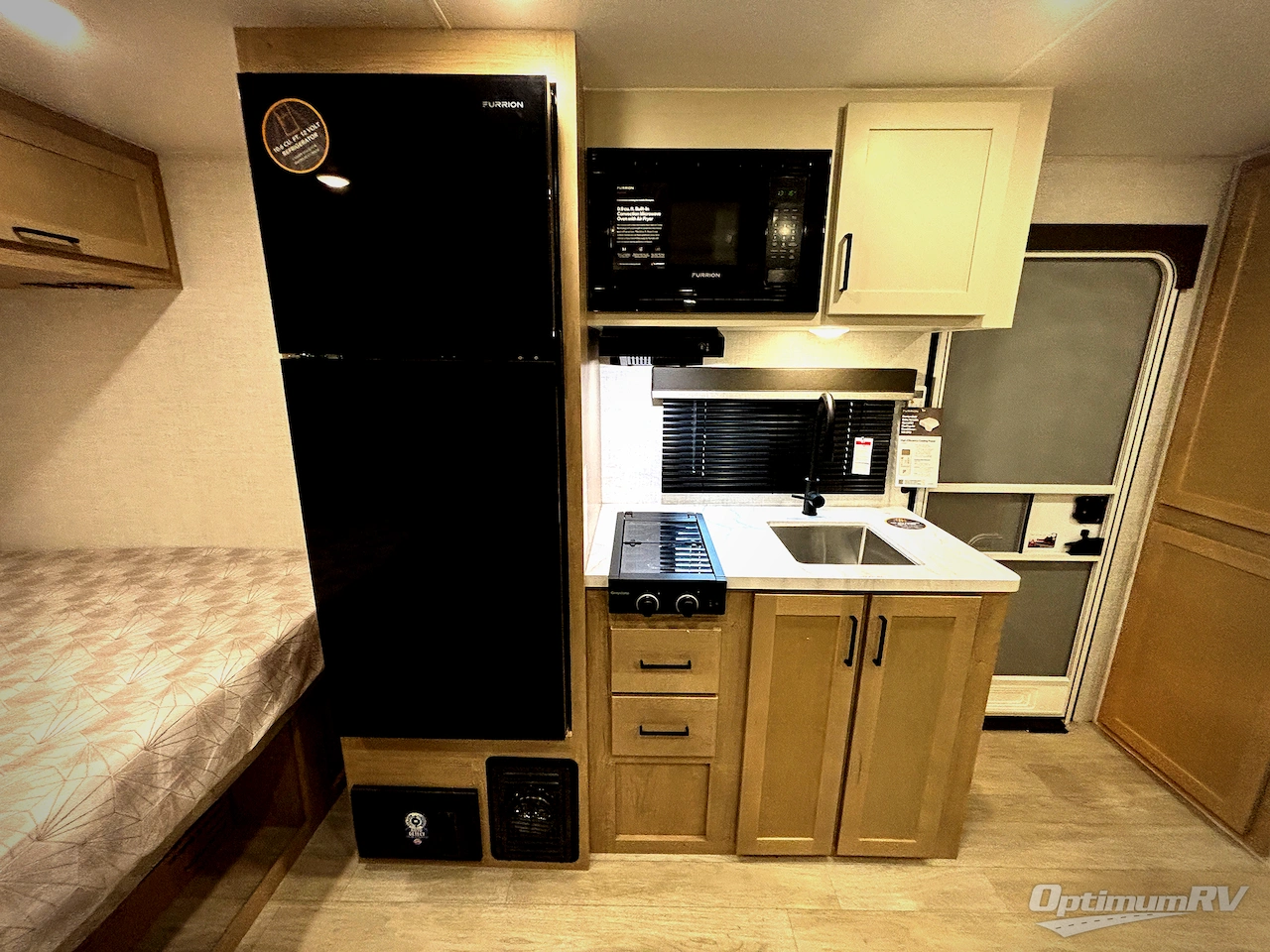 2026 Ember E-Series 18RBE Photo 6