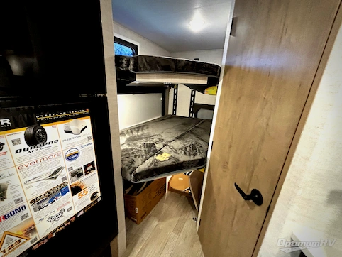 2026 Ember Overland Series 221MSL RV Photo 4