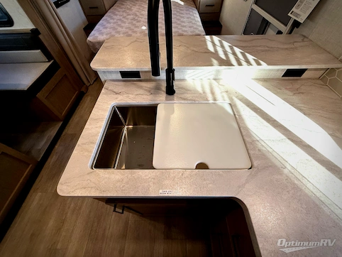 2026 Ember E-Series 22ETS RV Photo 3