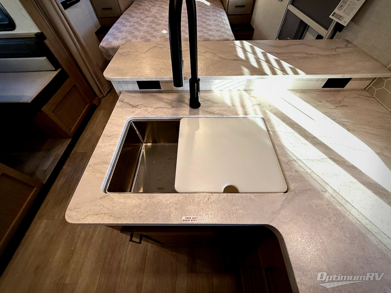 2026 Ember E-Series 22ETS Photo 9