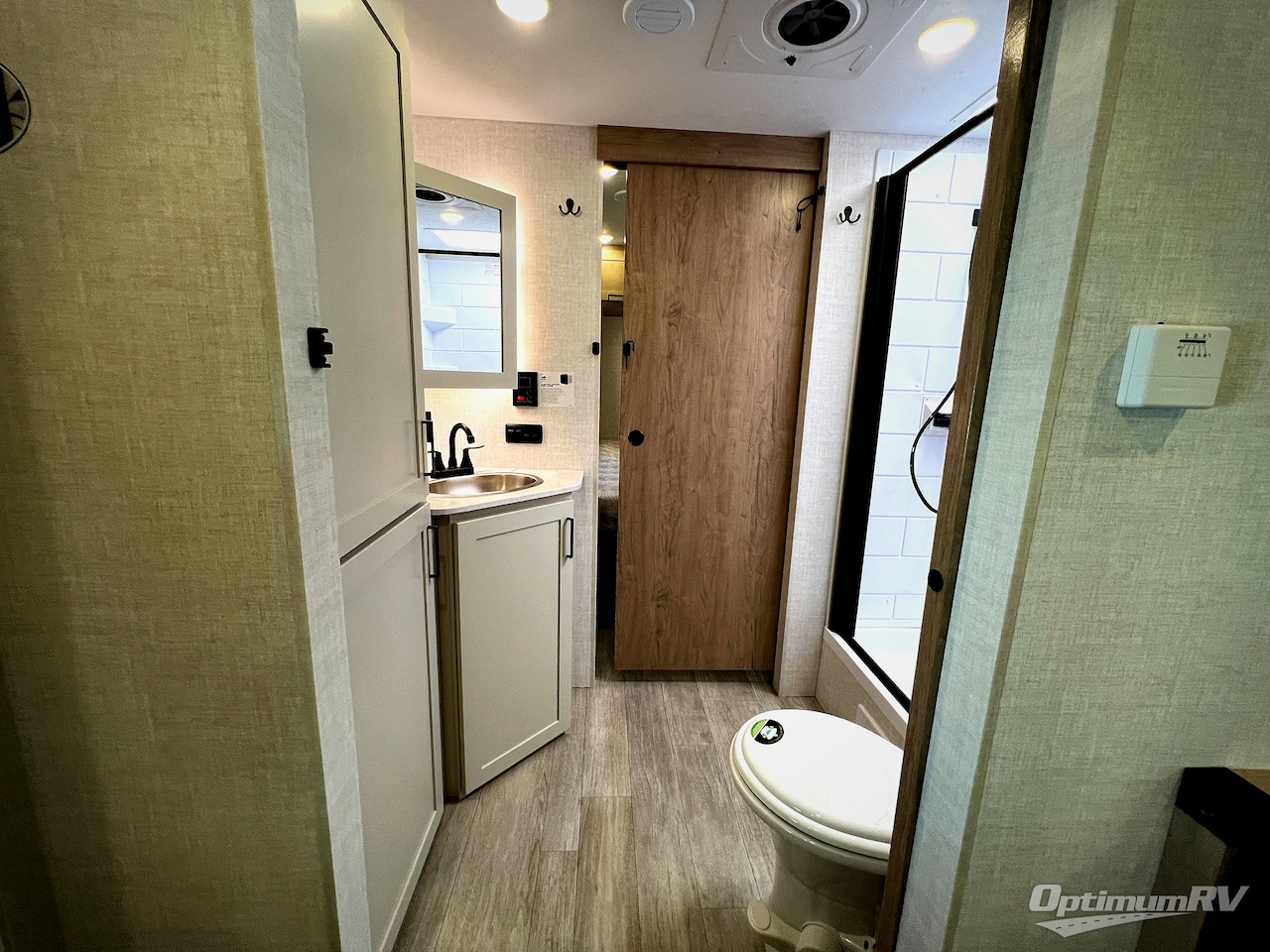 2026 Ember E-Series 24RLD Photo 13