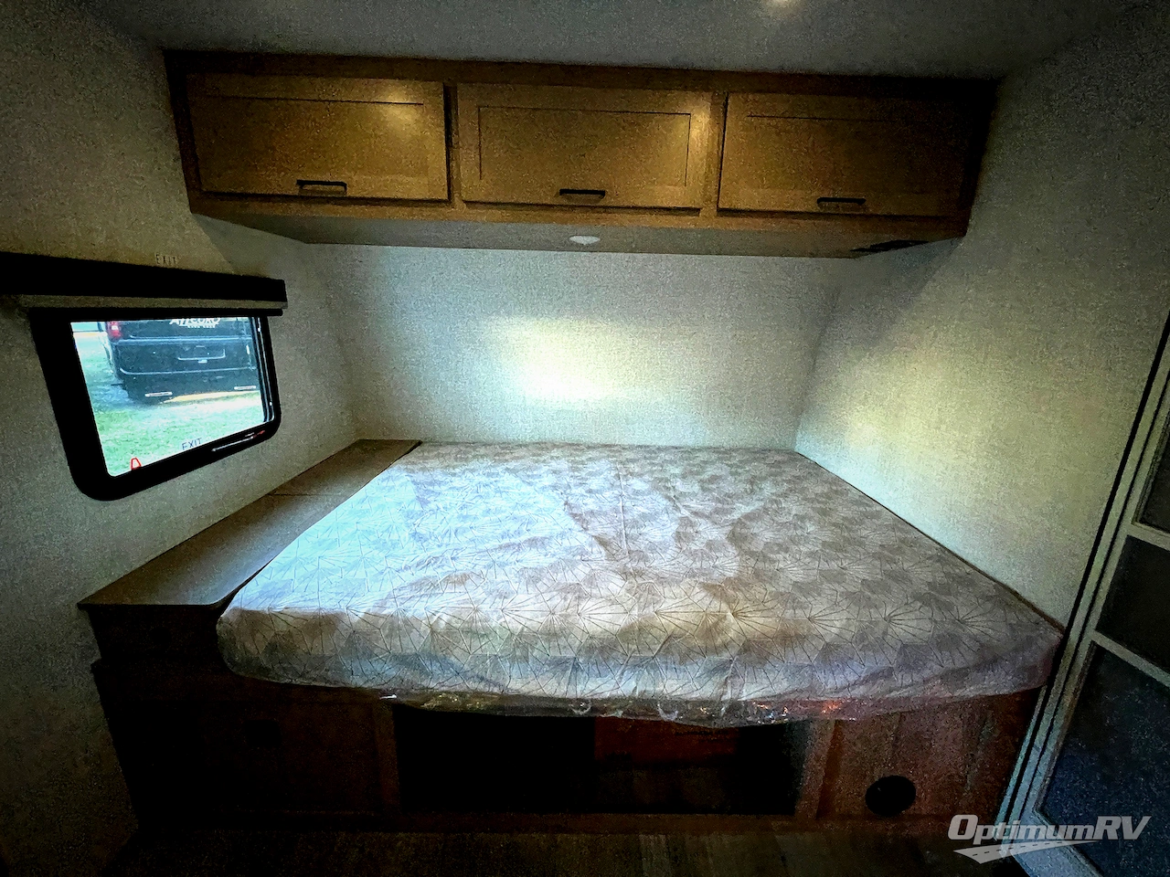 2026 Ember E-Series 19ETS Photo 8