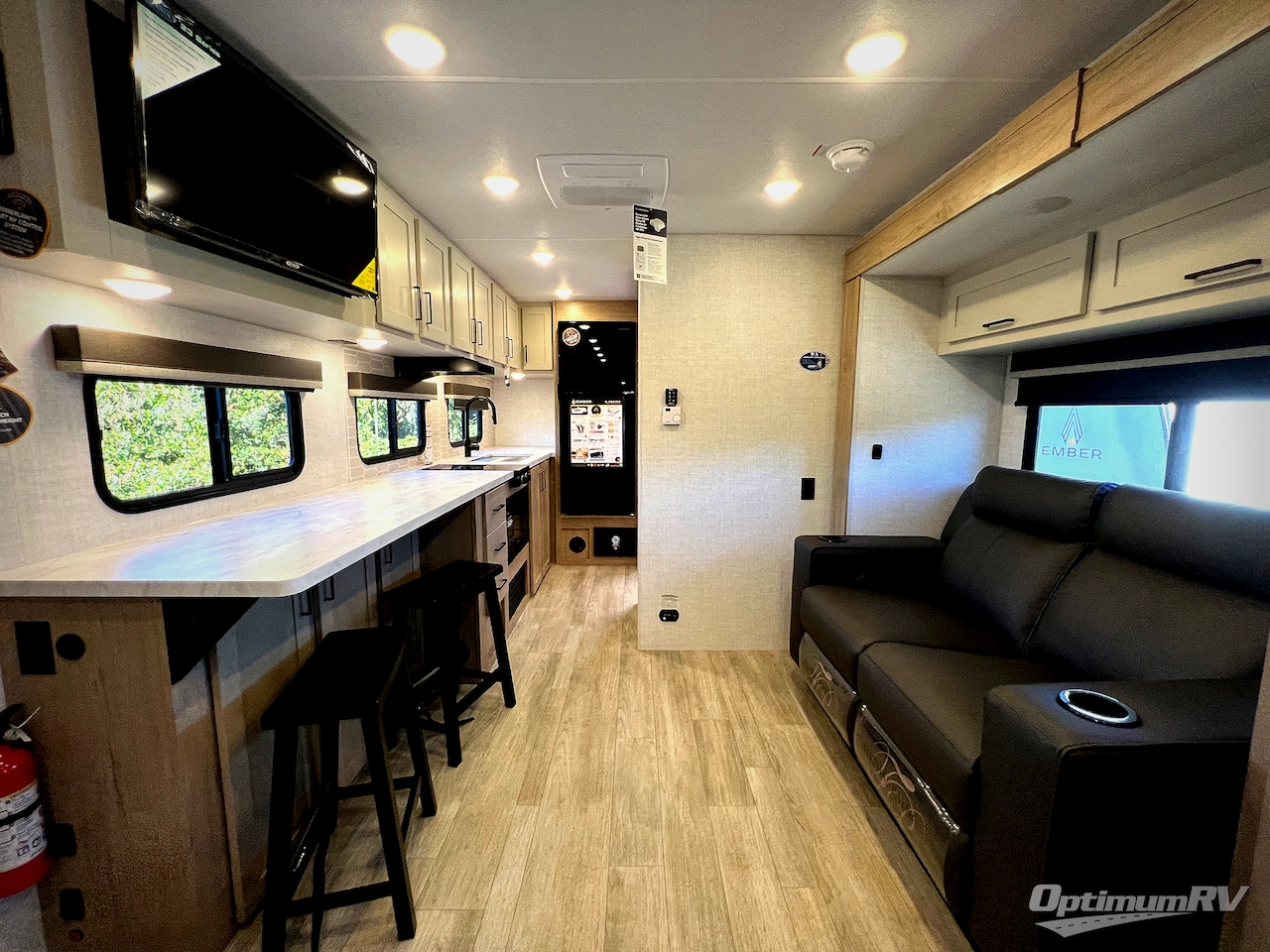 2026 Ember E-Series 21RKE Photo 4