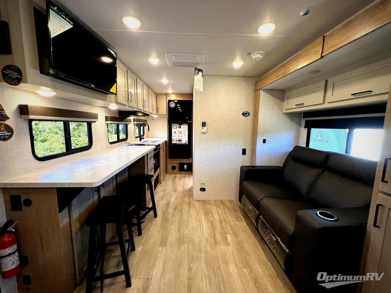 2026 Ember E-Series 21RKE Photo 18