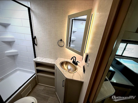 2026 Ember E-Series 26ETS RV Photo 4