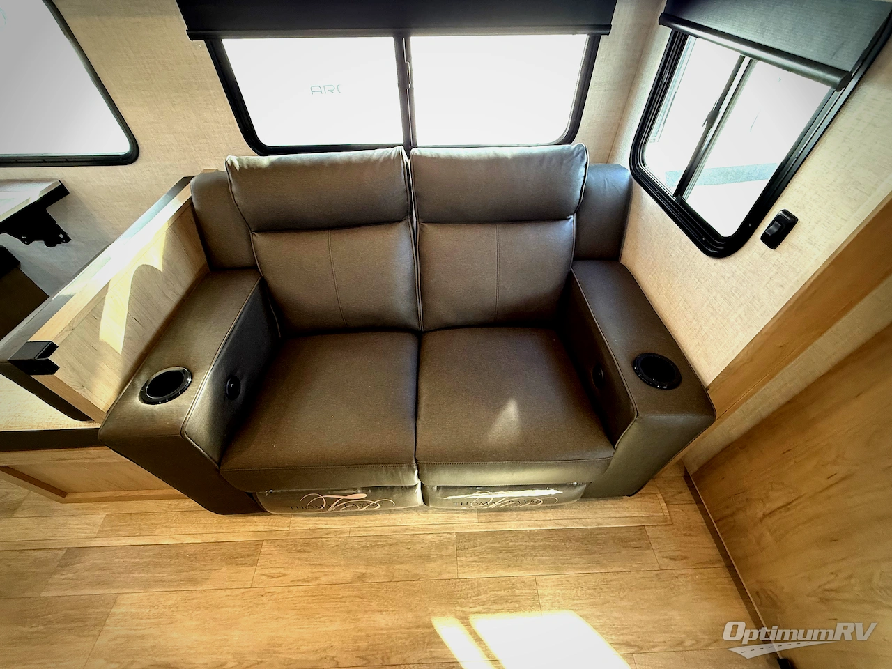 2026 Ember E-Series 26ETS Photo 5