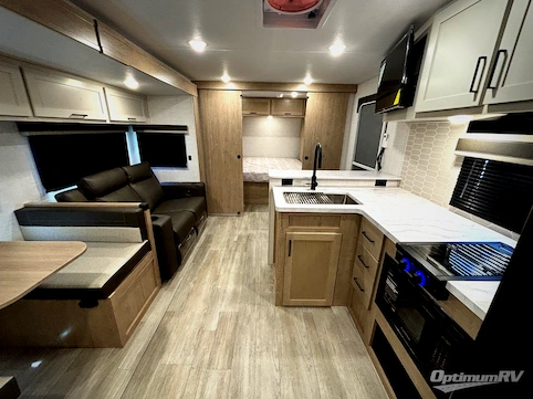 2026 Ember E-Series 26ETS RV Photo 2
