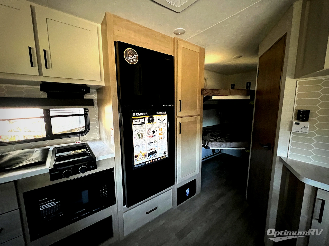 2026 Ember E-Series 26ETS Photo 12