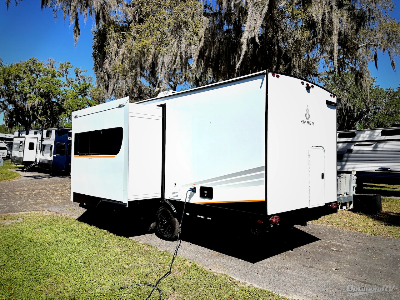 2026 Ember E-Series 22ETS Photo 3