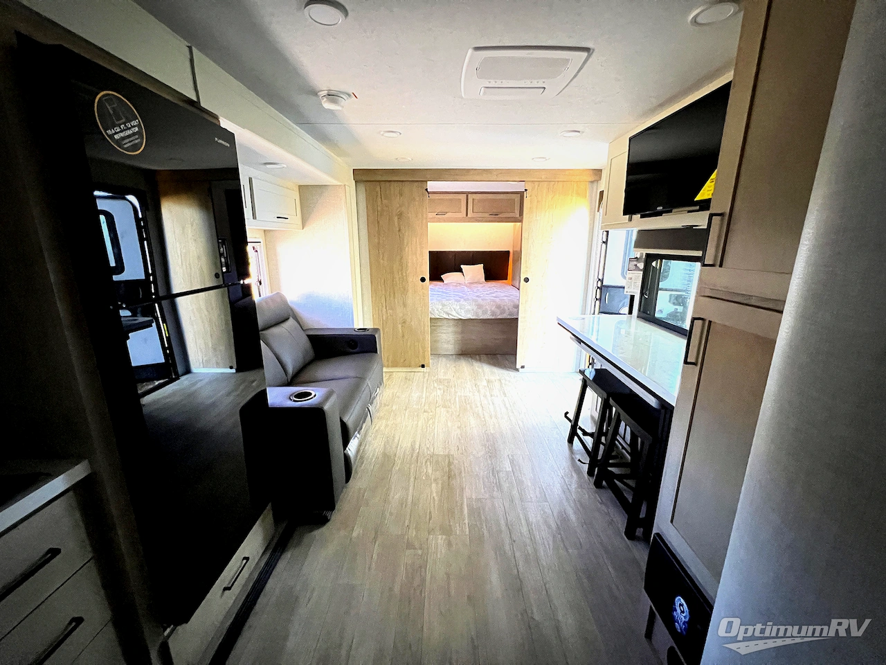 2026 Ember Touring Edition 2300MLL Photo 5