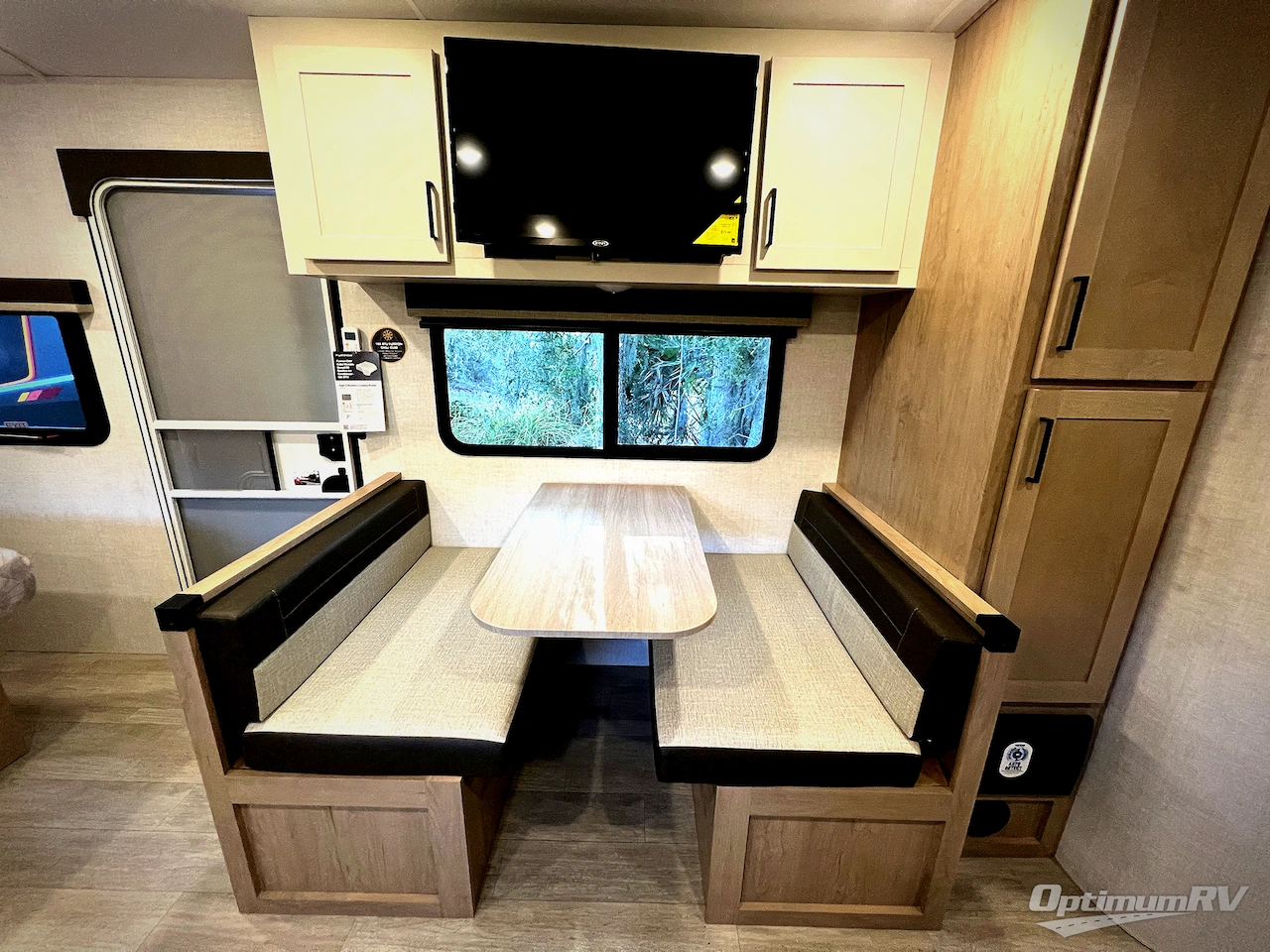 2026 Ember E-Series 22MLQ Photo 8