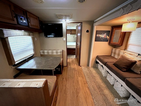 2013 Cruiser ViewFinder Signature V-24SD RV Photo 2