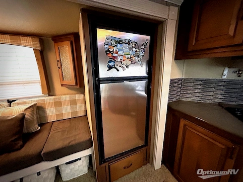 2013 Cruiser ViewFinder Signature V-24SD RV Photo 3