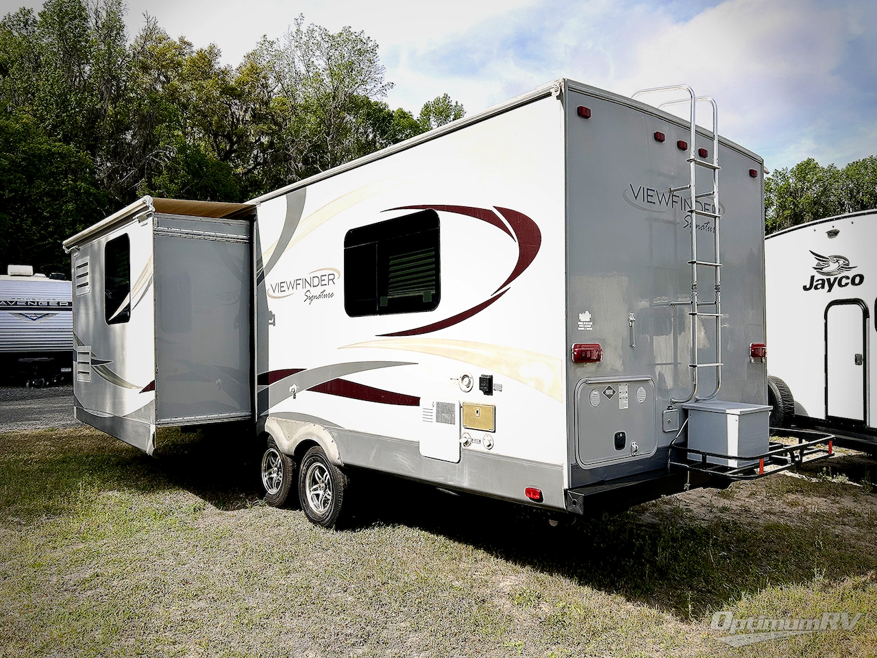 2013 Cruiser ViewFinder Signature V-24SD Photo 3