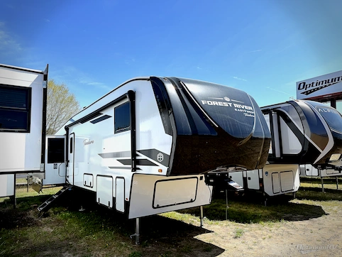 New 2025 East To West Tandara 386MB-OK Featured Photo